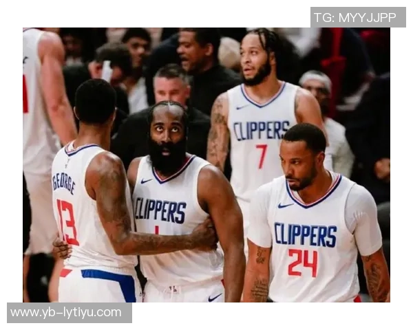 快船收官战迎战勇士比尔邓恩小琼斯科比布朗祖巴茨联手出击 快船收官战迎战勇士比尔邓恩小琼斯科比布朗祖巴茨联手出击